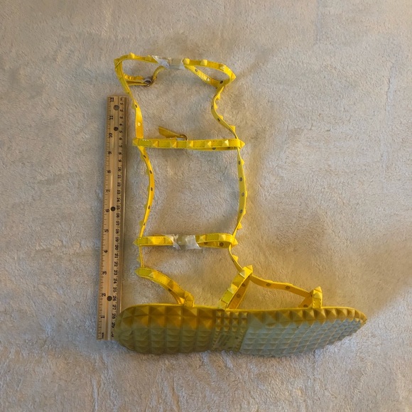 Cape Robbin Thorn Yellow Gladiator Sandals - Picture 7 of 13